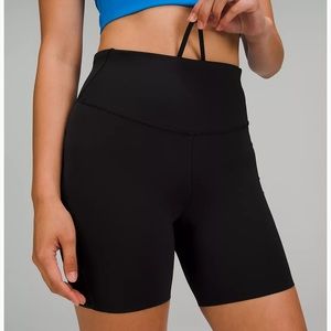 Lululemon Base Pace High-Rise Short 6"